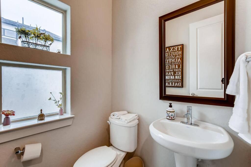 Fam Friendly 5 Bed Home Blocks To Pearl/Riverwalk! San Antonio Exteriér fotografie